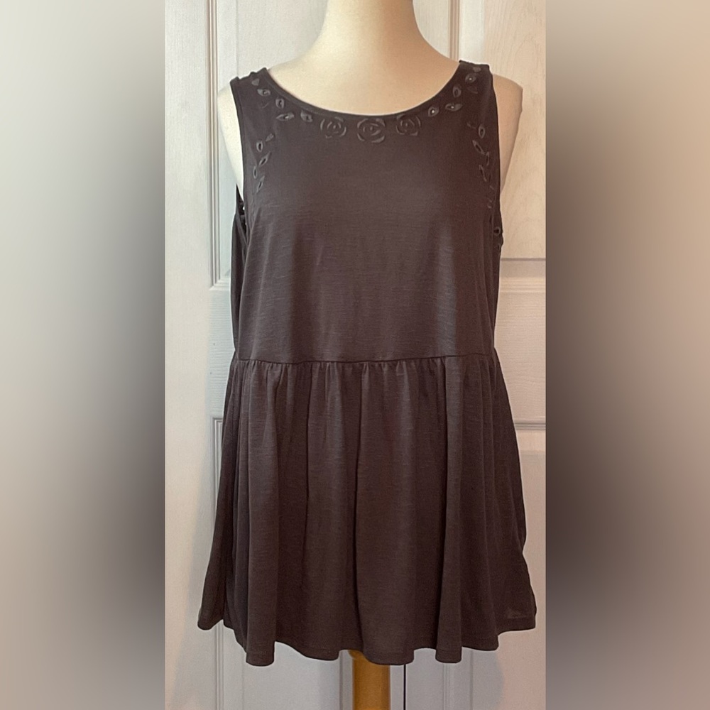 Torrid Grey Tunic Tank Top Size 00 Medium Large New